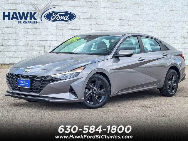 2022 Hyundai Elantra SEL FWD photo