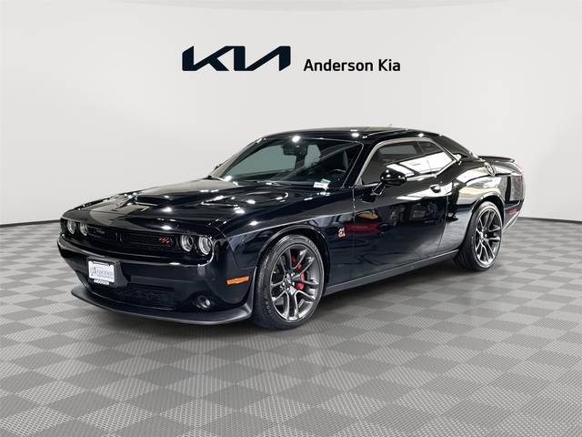 2021 Dodge Challenger R/T Scat Pack RWD photo