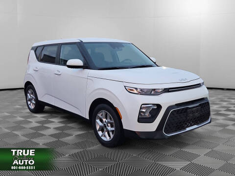 2022 Kia Soul LX FWD photo