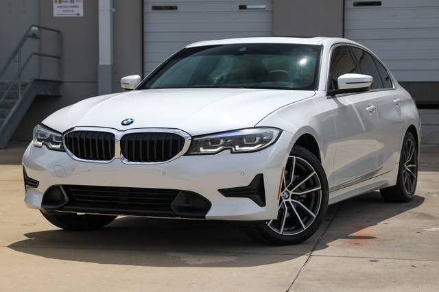2022 BMW 3 Series 330i RWD photo
