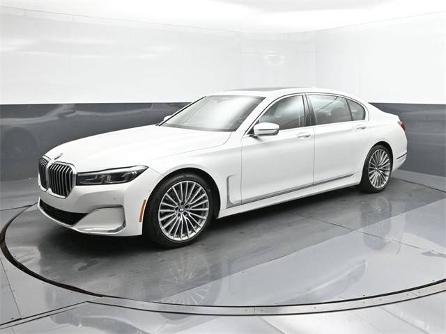 2022 BMW 7 Series 740i RWD photo