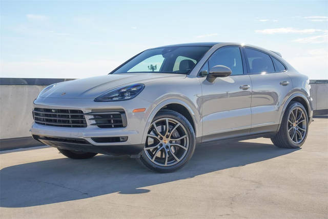 2022 Porsche Cayenne Coupe  AWD photo