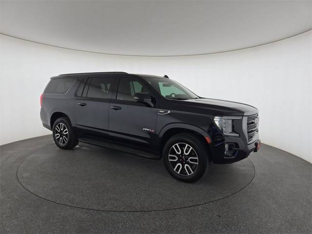 2021 GMC Yukon XL AT4 4WD photo