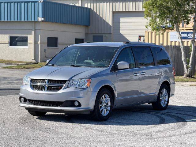 2019 Dodge Grand Caravan SXT FWD photo