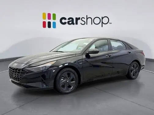 2022 Hyundai Elantra SEL FWD photo