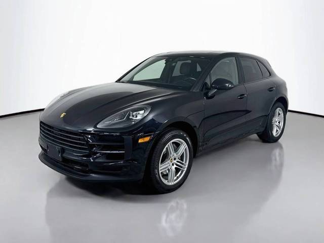 2021 Porsche Macan  AWD photo