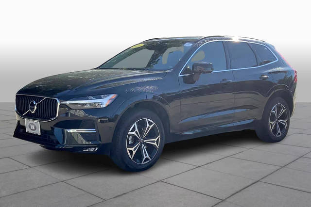 2022 Volvo XC60 Momentum AWD photo