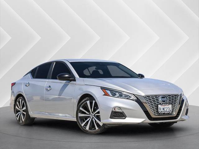 2021 Nissan Altima 2.5 SR FWD photo