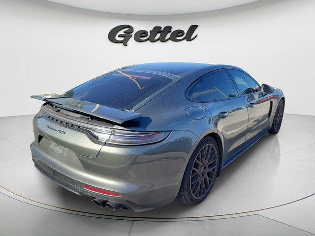 2022 Porsche Panamera GTS AWD photo
