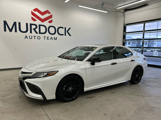 2022 Toyota Camry Hybrid XSE FWD photo