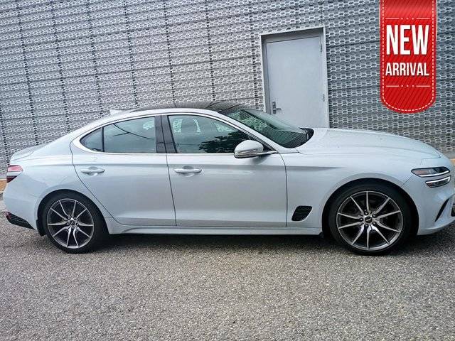2022 Genesis G70 2.0T AWD photo
