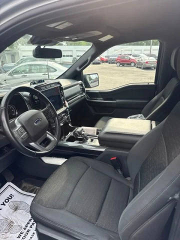 2021 Ford F-150 XLT 4WD photo