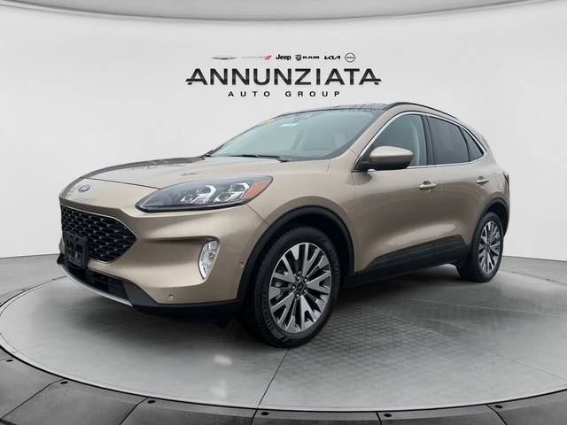 2021 Ford Escape Titanium Hybrid AWD photo