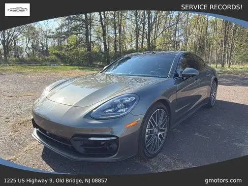 2022 Porsche Panamera 4 AWD photo