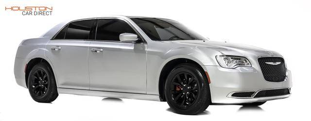 2021 Chrysler 300 Touring RWD photo