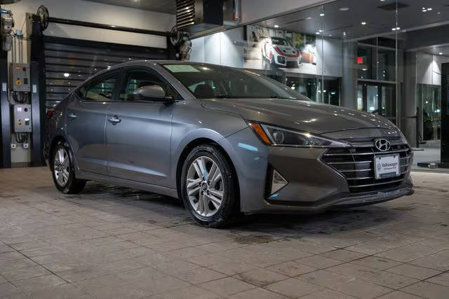 2019 Hyundai Elantra SEL FWD photo