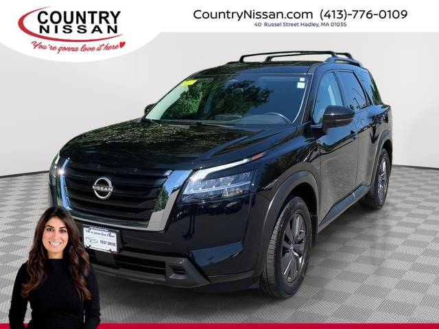 2022 Nissan Pathfinder SV 4WD photo
