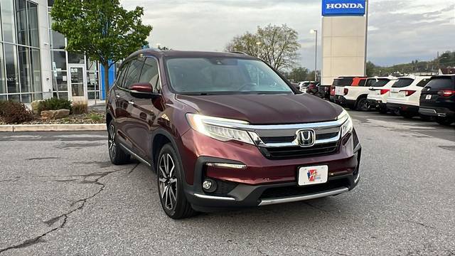 2022 Honda Pilot Touring 8-Passenger AWD photo