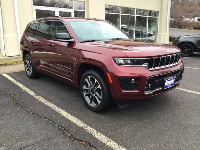 2021 Jeep Grand Cherokee L Overland 4WD photo