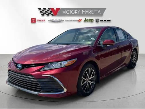 2022 Toyota Camry Hybrid XLE FWD photo