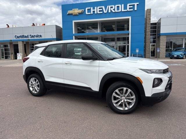 2022 Chevrolet TrailBlazer LS AWD photo