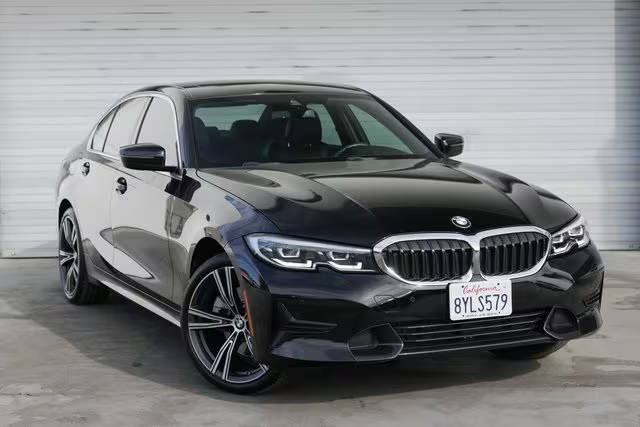 2022 BMW 3 Series 330i RWD photo