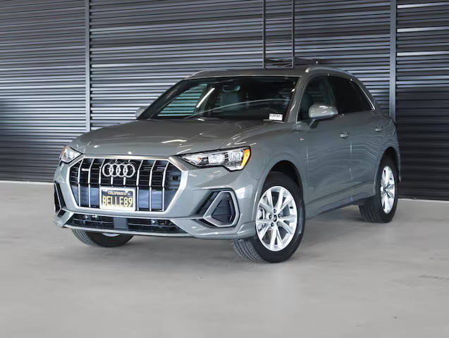 2022 Audi Q3 S line Premium AWD photo