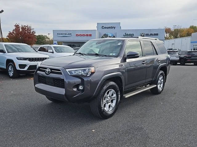 2022 Toyota 4Runner SR5 Premium 4WD photo