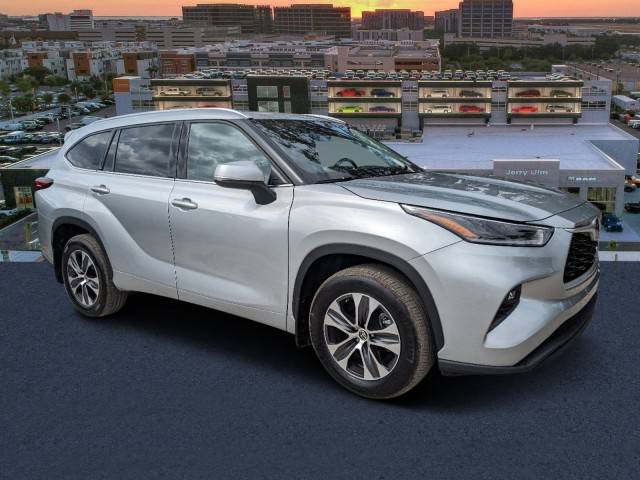 2021 Toyota Highlander XLE AWD photo