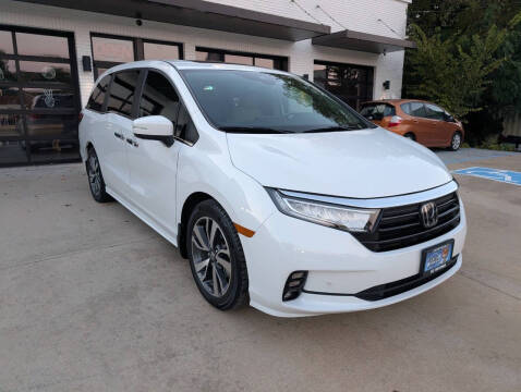 2022 Honda Odyssey Touring FWD photo