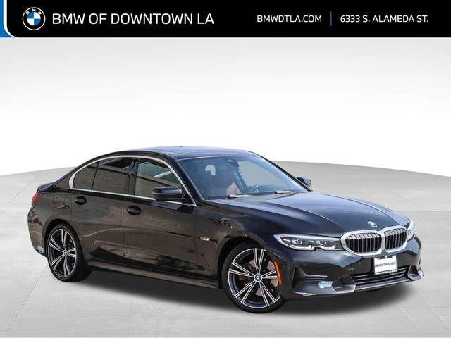 2022 BMW 3 Series 330e RWD photo