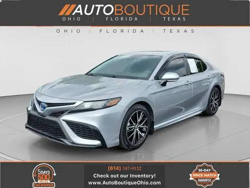 2022 Toyota Camry Hybrid SE FWD photo
