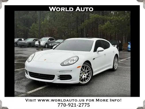 2016 Porsche Panamera 4 AWD photo
