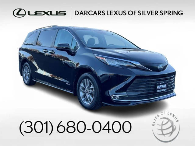 2021 Toyota Sienna XLE FWD photo