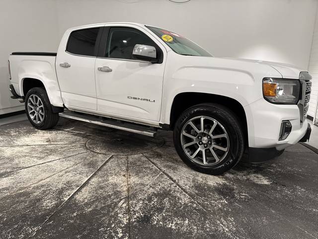 2022 GMC Canyon 4WD Denali 4WD photo