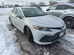 2022 Toyota Camry LE AWD photo