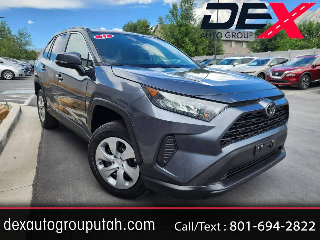 2021 Toyota RAV4 LE AWD photo