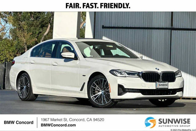 2022 BMW 5 Series 530e RWD photo