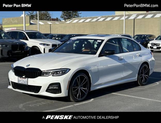 2021 BMW 3 Series 330e RWD photo