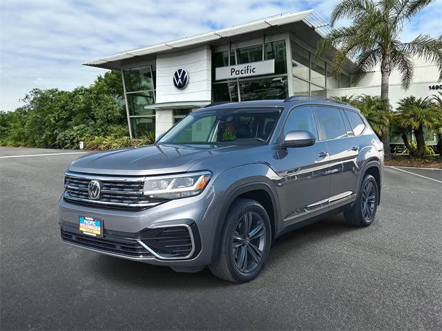 2021 Volkswagen Atlas 3.6L V6 SE w/Technology R-Line AWD photo