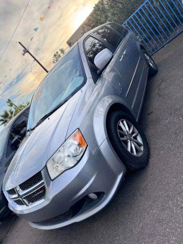 2015 Dodge Grand Caravan SXT Plus FWD photo
