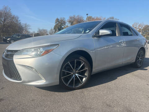 2015 Toyota Camry XSE FWD photo