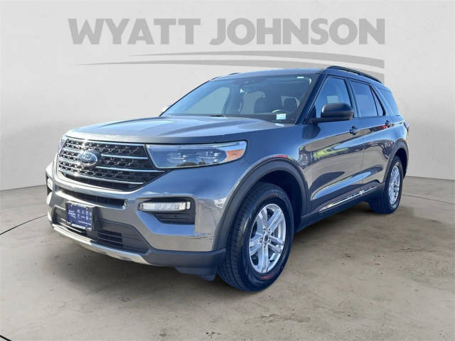 2021 Ford Explorer XLT 4WD photo