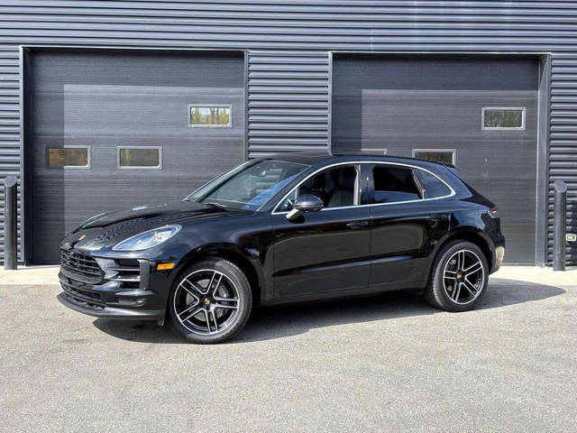 2021 Porsche Macan S AWD photo