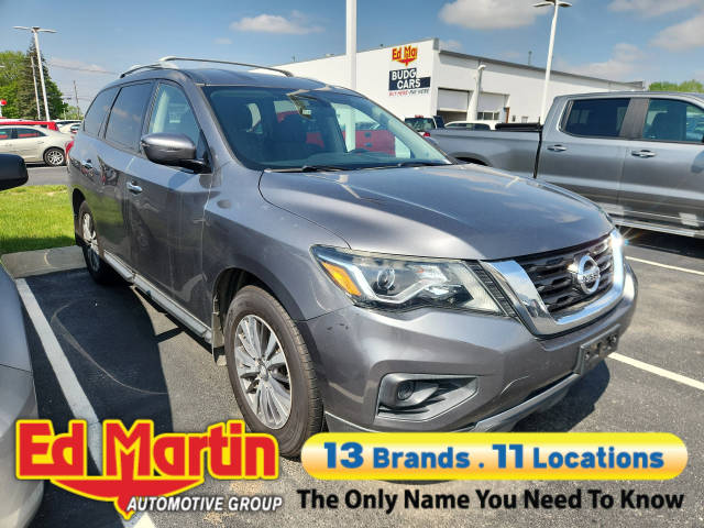 2019 Nissan Pathfinder S FWD photo