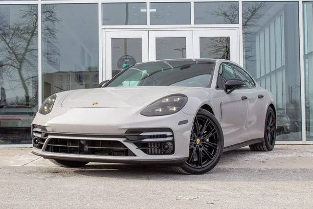 2022 Porsche Panamera Turbo S AWD photo