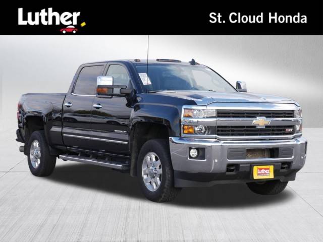 2015 Chevrolet Silverado 3500HD LTZ 4WD photo