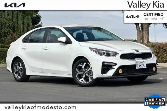 2021 Kia Forte LXS FWD photo