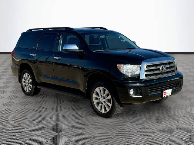 2016 Toyota Sequoia Platinum 4WD photo