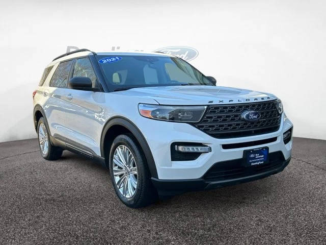 2021 Ford Explorer XLT 4WD photo